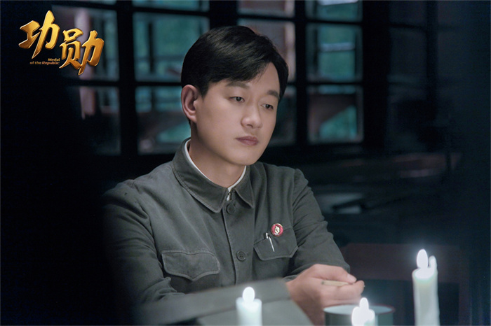 13 佟大为 饰 孙家栋.jpg