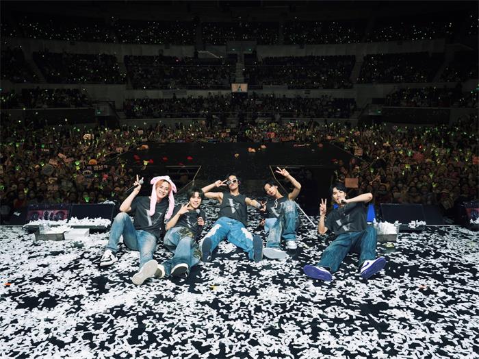 1679887101133840.jpg 威神V 2023全球巡回粉丝见面会马尼拉场舞台图片 4.jpg